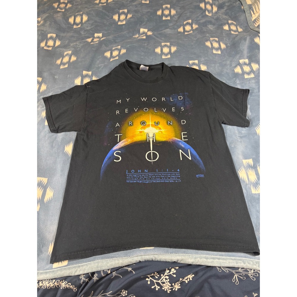 Kerusso Mens Black My World Revolves Around The Son Graphic T-Shirt Large John 1